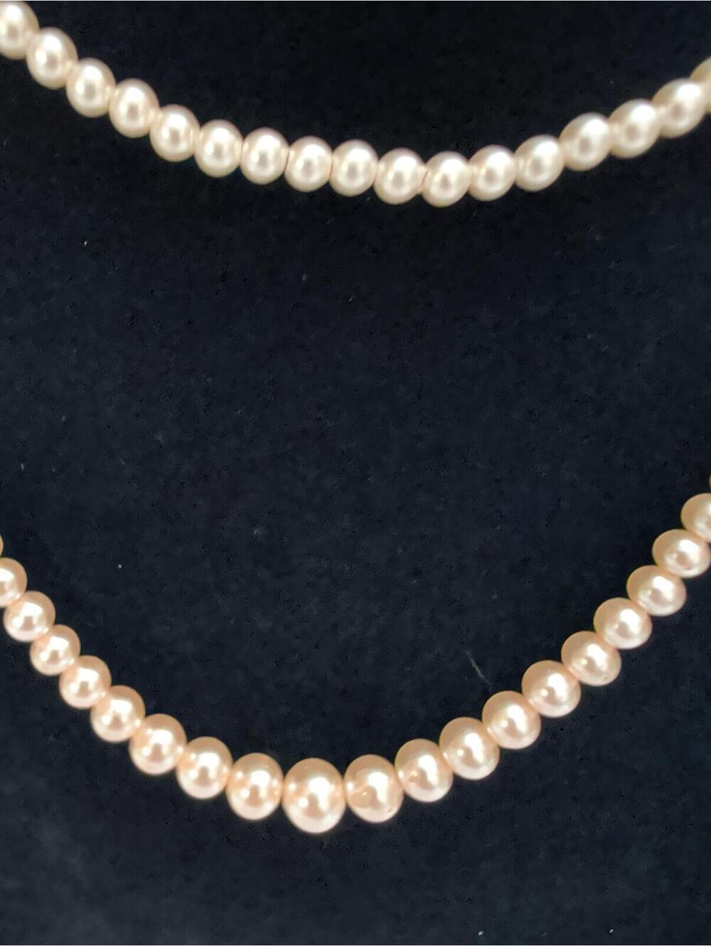 Vintage 1950's Classic Set of 2 Faux Pearl Necklaces - Picture 3 of 6